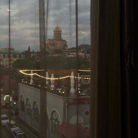 Hotel Tourist Tbilisi Esterno foto