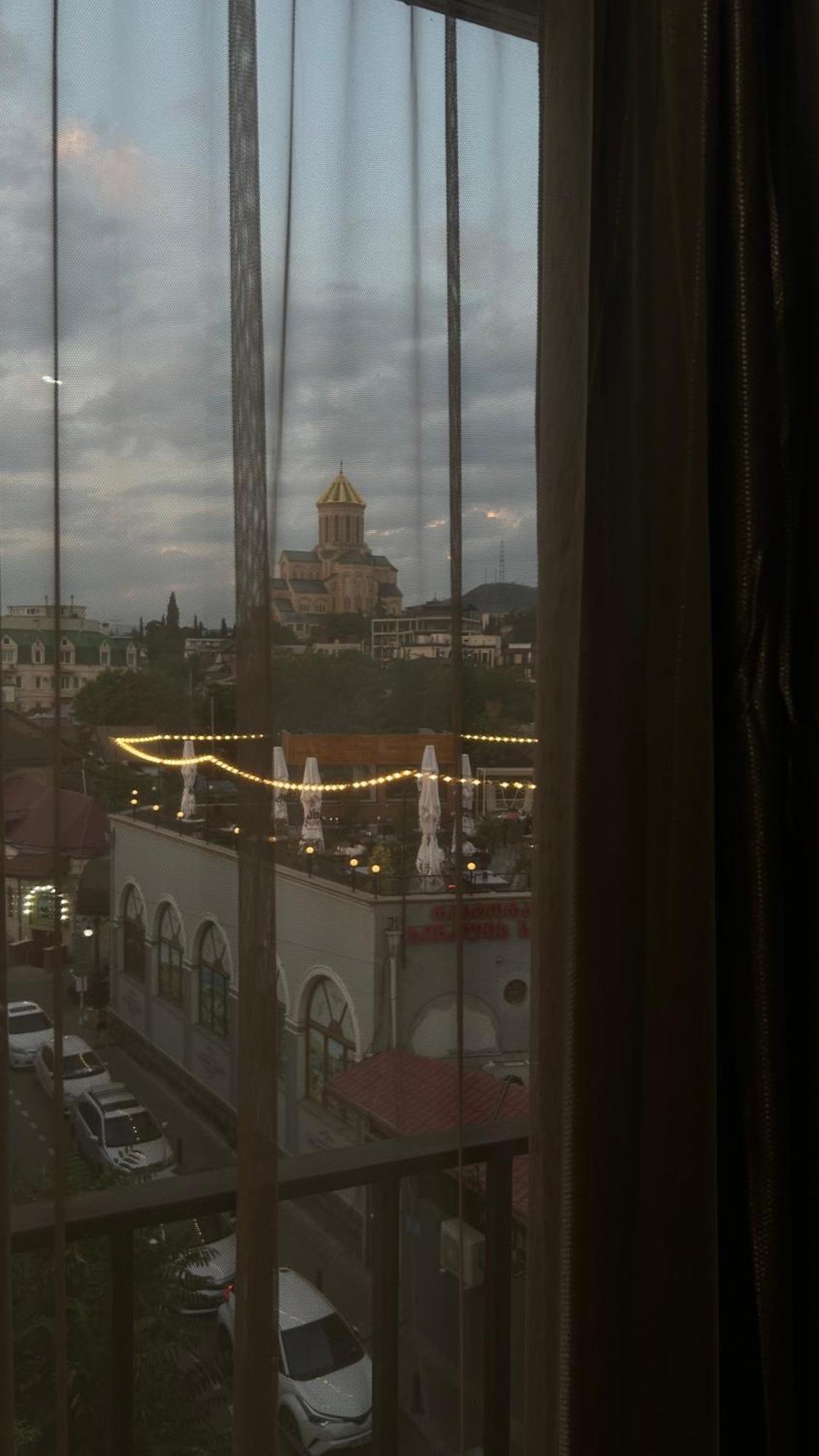 Hotel Tourist Tbilisi Esterno foto
